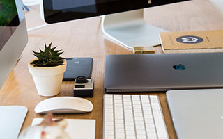 开云体育APP下载-当足球心脏被篮球刺穿：巴萨陨落夜与亚洲杯风暴前夜